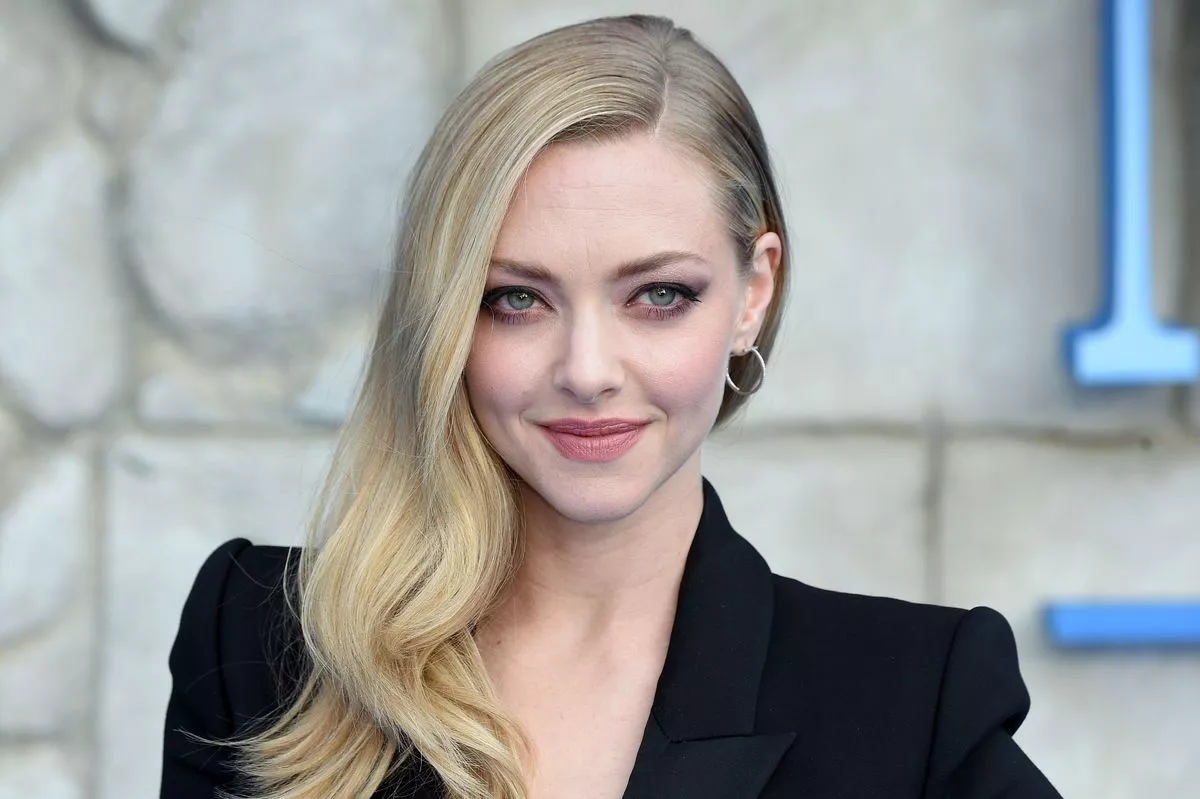 Amanda Seyfried socialism comments